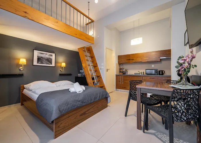 Rentplanet - Apartamenty Brzozowa Закопане | 2★